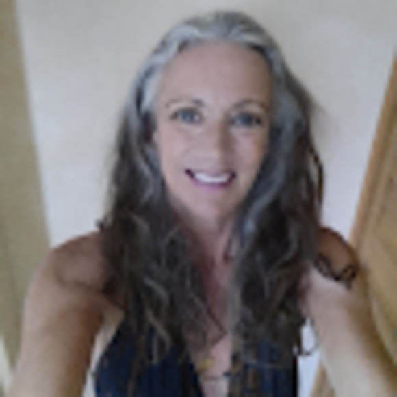 Meet your Posher, Dana - Picture 1 of 1